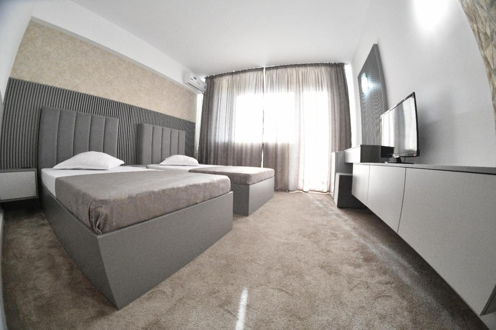 Hotel Parc Craiova Exterior foto